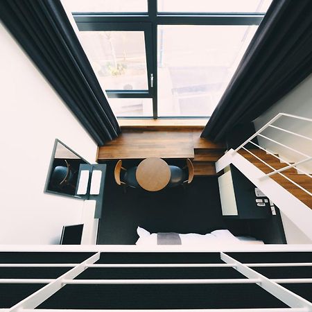 Jeju Poong Gyung Hotel Согвипхо Экстерьер фото